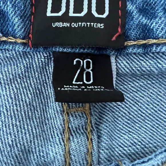 BDG Urban Outfitters Womens Sz 28 Distressed Raw Hem Jeans Button Front Wide Leg - Picture 7 of 9